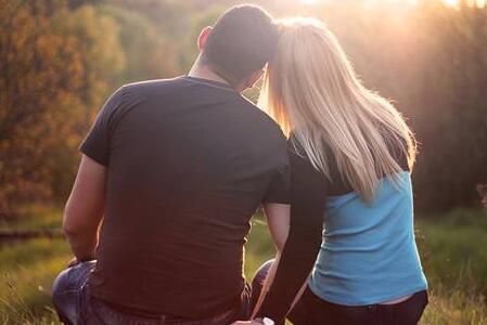 和女生相亲怎样算默认关系了?多花时间接触表白